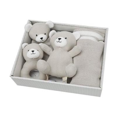 China 4 Pcs Gift Box Cotton Breathable Newborn Baby Gift Sets for sale