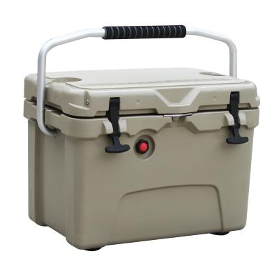 China YETl 20QT Cooler Box Vintage Waterproof Popular Medium Capacity Portable Hand-carrying Khaki Box for sale