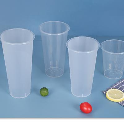 China Clear Plastic Cups Plastic Beverage And Bubble Beer Tea Cup With Lids for sale