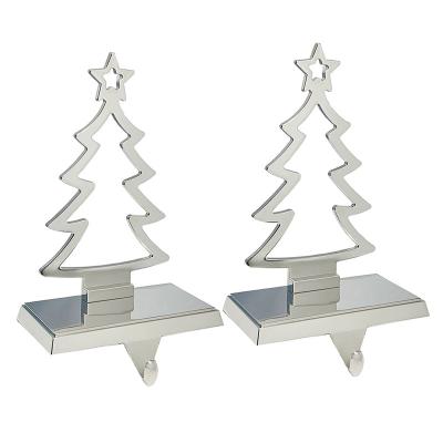 China Wholesale Direct Sales Christmas Day Decoratiom Silver Christmas Tree Stocking Hanger 2 Set For Mantel Silver Metal Stocking Holder With Hook for sale