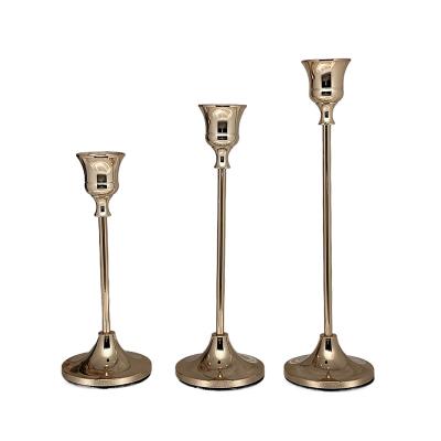 China Modern Decorative Home Decor Table Metal Candlestick Holder Set, Set of 3 Gold Candle Holder to Taper Candle Holders for Wedding for sale