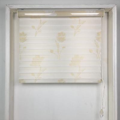 China Traditional shangrila shades and triple blind shade for light filtering for sale