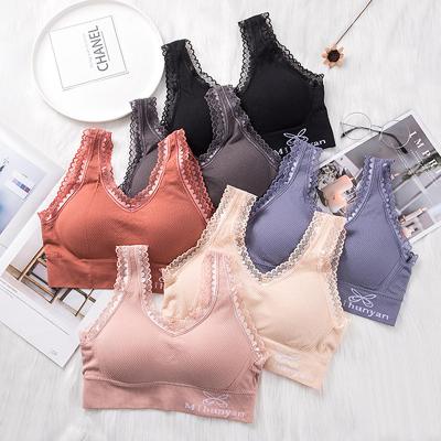 China QUICK DRY Women Cross Back Mexico Bra With Removable Pads Wire Free Night Bra Lace Tank Top Daily Wear Bra Top for sale