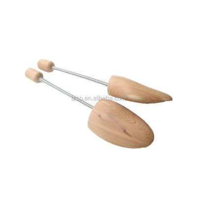 China Prevent Shoe Shape Adjustable Wood Tree Red Cedar For Men To Keep Maintain Shape for sale