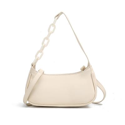 China Fashion Women Fashion Half Moon Ladies Handbags Chains Casual Shoulder Bags for sale