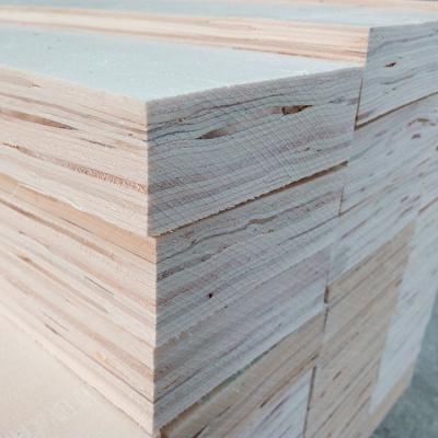 China Indoor Thickness 10-100 Full Poplar Packing LVL Plywood Manufacturer in Vietnam for sale