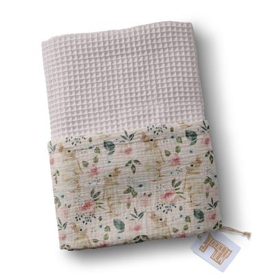 China Custom Organic Floral Print 100 Cotton Muslin Baby Waffle Pique Super Soft Vibrant Color Quality Large Newborn Wrap Blanket for sale