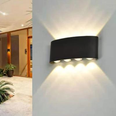 China Black IP44 8W Hotel Outdoor Plastic Bathroom Indoor Courtyard Outdoor Steps Up Led Down Light Wall Mount Lamp for sale