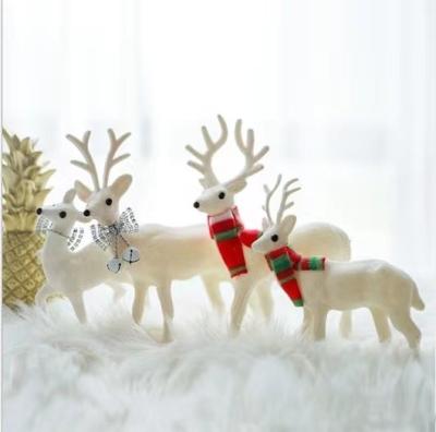 China Gypsum Process Christmas Reindeer Ornaments Simulation Small Mall Desk Decoration Counter for sale