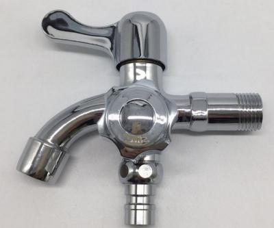 China Zinc Alloy Metered Faucets 2 Way Water Garden Faucet for sale