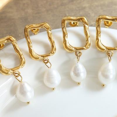 China Fashionable Vintage Square 316l Earrings Natural Pearl 18k Gold Plated Stainless Steel Women Earrings for sale