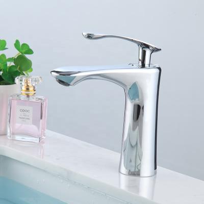 China Metered Faucets Luxury Bathroom Water Taps Matte Sink Faucets Modern Brass Vanity Basin Mixer Taps Bathroom Sink Faucets for sale