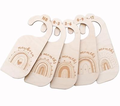 China High Quality Europe Customize Natural Cut Wooden Nursery Closet Baby Wardrobe Dividers Baby Clothes Dividers for sale