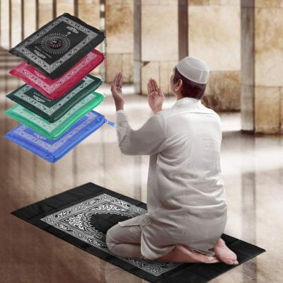 China Portable Cheap Washable Islamic Prayer Mat Islam Muslin Pocket Mini Prayer Rug Turkey Sejadah Janamaz With Compass for sale