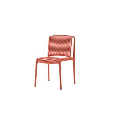 China Durable Good Quality Outdoor Nordic Wholesale PP Chair Garden Chair Colorful Elegant Stackable Dining Chair for sale