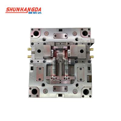 China PC Plastic Custom Surgical Luer Syringe And Valves Injection Molding Service Medical Plastic Injection Parts for sale