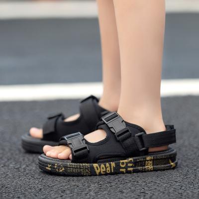 China Breathable Boys Sandals 2020 New Summer Big Kids Children Soft Bottom Sandals for sale