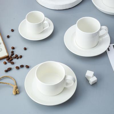 China Wholesale Porcelain Fashion Disposable Cup With Handle Cup Holder Cup Holder European Style Coffee Mug 2021 for sale