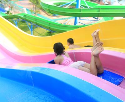 China Daxin Water Park Beautiful Water Slide Outdoor Or Indoor Games Commercial Water Slides for sale