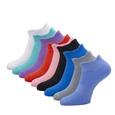 China Good Quality Yiheng Low Cut Sports Athletic Unisex Athletic Ankle Socks Wholesale Customization for sale