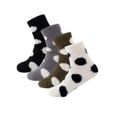 China Warm Cute Home Plush Socks Manufacturer Socks Winter New Comfortable QUICK DRY Indoor Women's Fluffy Socks for sale