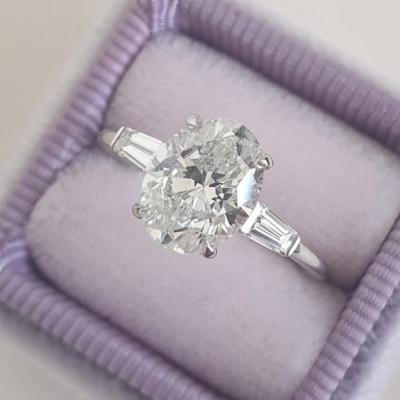 China Custom Wholesale Tasty Stone TRENDY Ring Promise Eternity Engagement Wedding 925 Sterling Silver Women Jewelry Cubic Zirconia Ring for sale