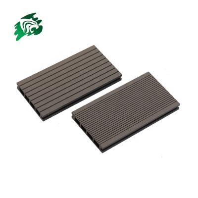 China 100% low price wpc UV resistant outdoor flooring waterproof hollow decking 135*22mm WPC for sale