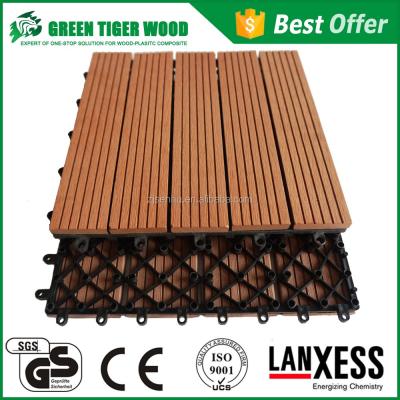 China Waterproof outdoor DIY pool wpc decking tile for balcony, swimming pool for sale