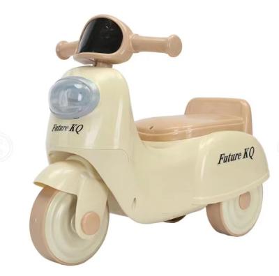 Chine Scooter voiture bébé avec musique HD et lumières G.W 2.6kg Carton Taille 55*26*32CM à vendre