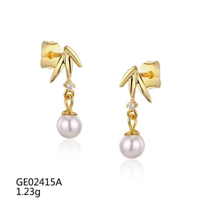 China GE02415A Grace Wedding Reception Real Pearl Elegant Stud Earrings for sale