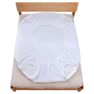 China Waterproof Silent White Mattress Protector 350gsm Jacquard Cover Bad Cooling Full Water Proof for sale