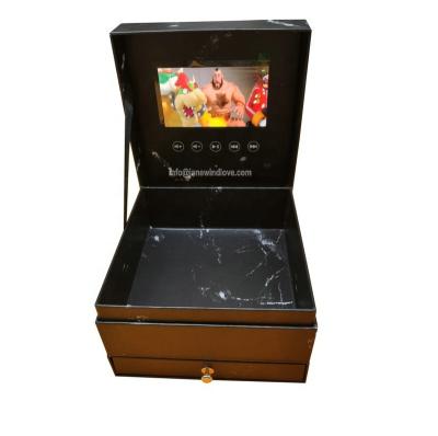 China Europe 5 Inch LCD Photo Video Box Gift Box With LCD Screen VCR Module for sale