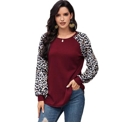 China Latest Design Breathable Leopard Sleeve Splice Ladies Tops Casual Women Tees T-shirt for sale