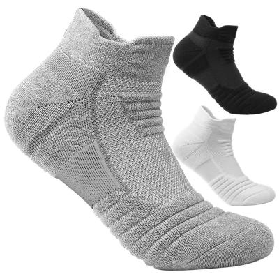 China Antibacterial Sports Autumn Winter Breathable Basketball Socks Solid Color Men's Thick for sale