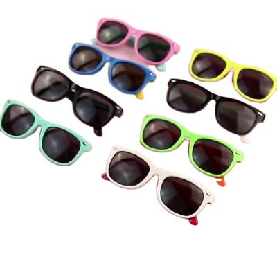 China Hot Selling Flexible Silicone Kids Sunglasses TAC Lens Cute Children Shades Square Unisex Classic Fashion Sunglasses for sale