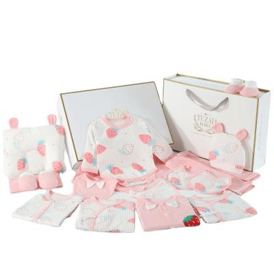 China Breathable Breathable Skin Friendly Baby Newborn Suits Gift Set Long Sleeve Unisex Suits for sale