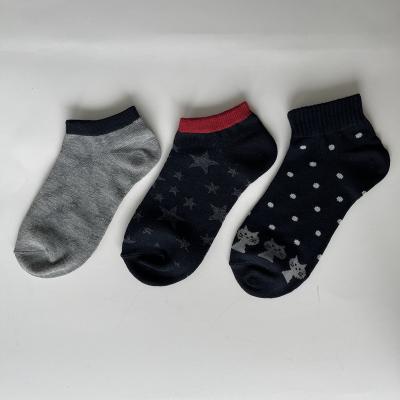 China Boys Breathable Funky Socks Breathable Sports Socks Star Kids Socks for sale