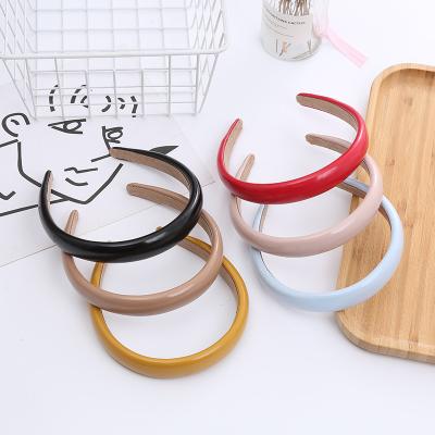 China New Arrived Wide PU Leather Headband Solid Colors Fashion Hair Accessories Smart Women Headband For Women for sale