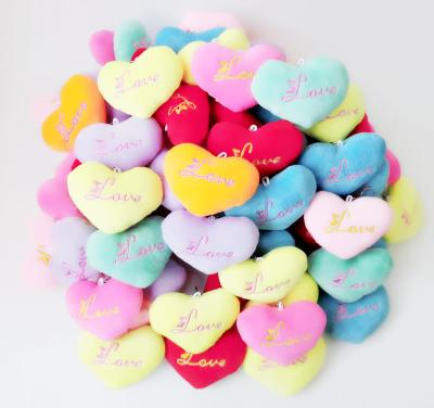 China 50pcs/Lot Plush Toy Color Hearts Pendant Christmas Tree Mini Heart Plush Keychains Super Small Dolls Soft Cute Wedding Gift for sale