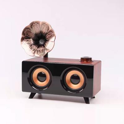 China Phone Function Korean Style 10W 1200mAh Support FM Radio USB TF Mini Box Bass Box Mini Retro Classical Wood Speaker for sale