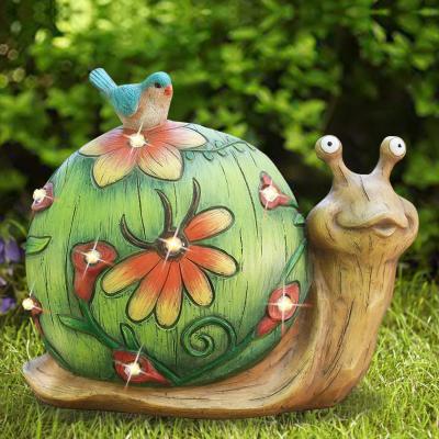 China China Latest Products Garden Outdoor Patio Lights Solar Powered Resin Snail Animal Sculpture for sale