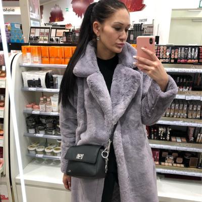 China 2020 Winter Warm And Soft Fashion Faux Fur Coat Women's Long Fur Coat Winter Coat for sale