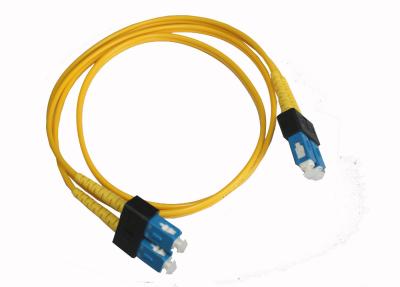 China Cordón de fibra óptica plástico del cable del remiendo del solo modo con el conector de SC-SC SM DX 3,0 en venta