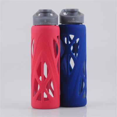 China Sustainable Safeshine silicone sleeve outdoor sports glass bottle for kids 650ml for sale