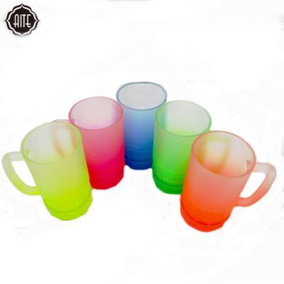 China Lowest Price Sustainable Products Customized 22oz Colored Glass Coffee Mug Frosted Glass Beer Mug With Handle for sale