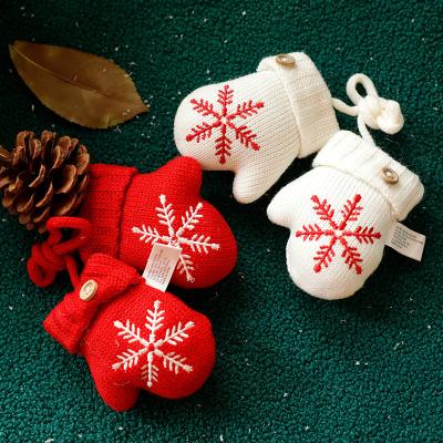 China Wholesale Keeping Warm Baby Winter Gloves Knitted Snowflake Christmas Gloves Kids Warm Gloves Festavil Gifts Christmas Decoration for sale