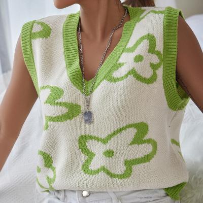 China 2021 Winter New Arrivals Green V-Neck Anti-wrinkle Vest Beautiful Wholesale Girls Graffiti Flowers Knitted Top Women's Sleeveless Short Sweater for sale