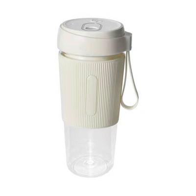 China High Quality Free Blender Mini Juice Blender Cup Portable USB Charging Spare Parts Mug for sale