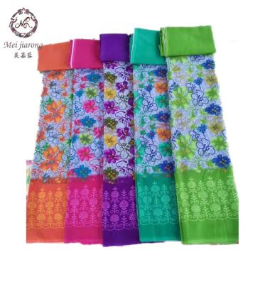 China Southeast Asian Local Customs Wholesale Tube Skirt Batik Wrap Sarongs Beach Wear Concealer Sarongs Southeast Asia Malaysia Longi for sale