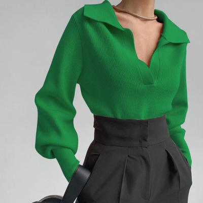 China Anti-wrinkle Paul Lapels Green Color Long Sleeve Jumper Women V-Neck Sweater Blouse Street Wear Fashionable for sale